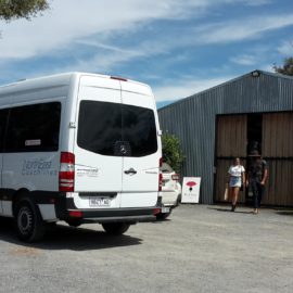 King Valley Winery transfers small group bus tour